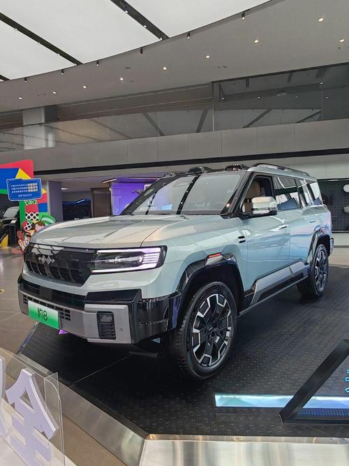深圳146比亚迪方程豹硬派越野的爆款，英菲尼迪35周年与你共成长